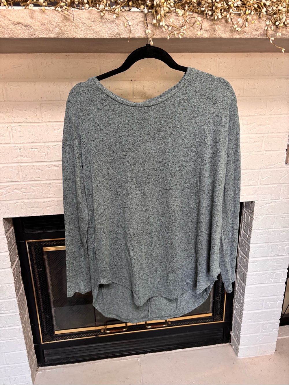 Cupio Heathered Grey Relaxed Long-Sleeve Top